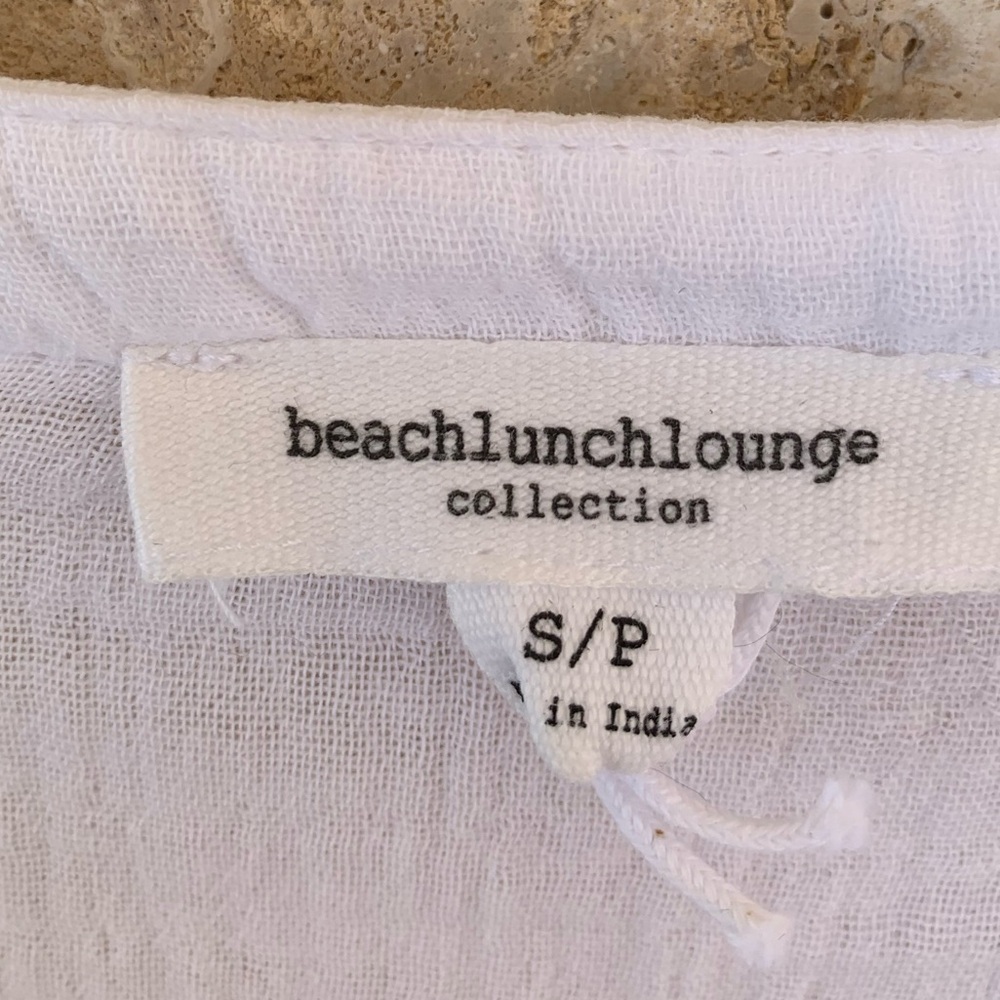 White V-Neck Short Sleeve Dress - Picture 6 of 10